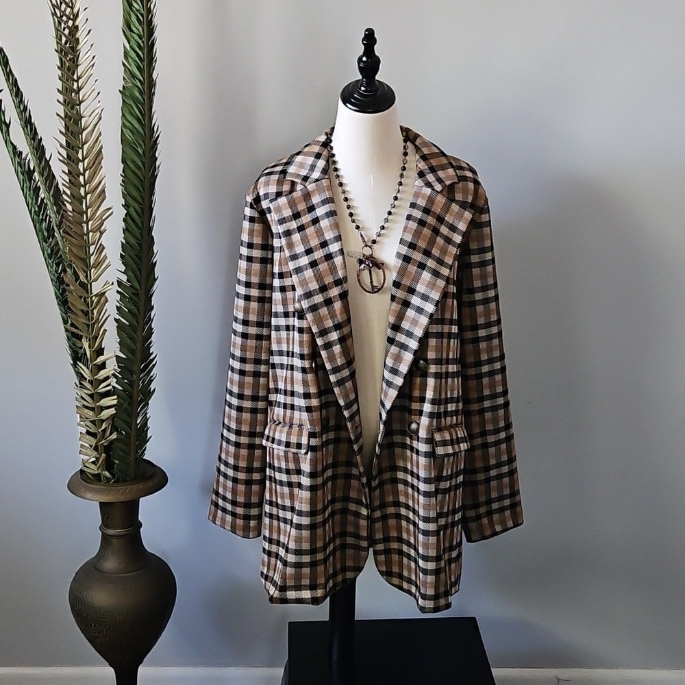 Maurices Caramel, Tan, and Brown Checkered Blazer NWOT - Picture 2 of 16